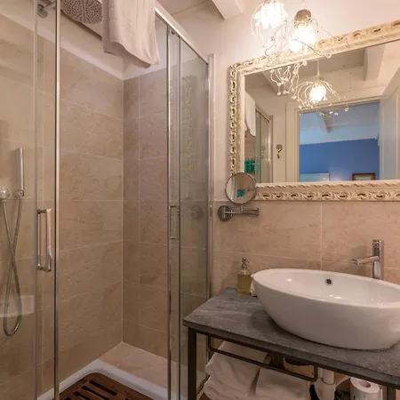 Valentina レヴァント